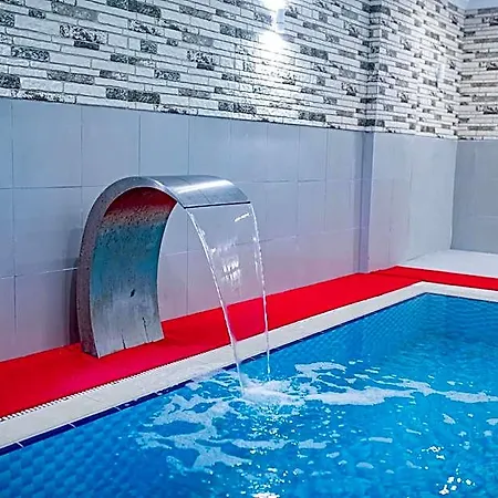 The Oasis Hotel 4*